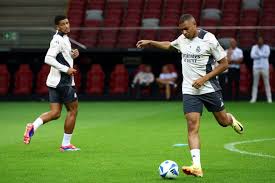 更是他們在 更是他們在